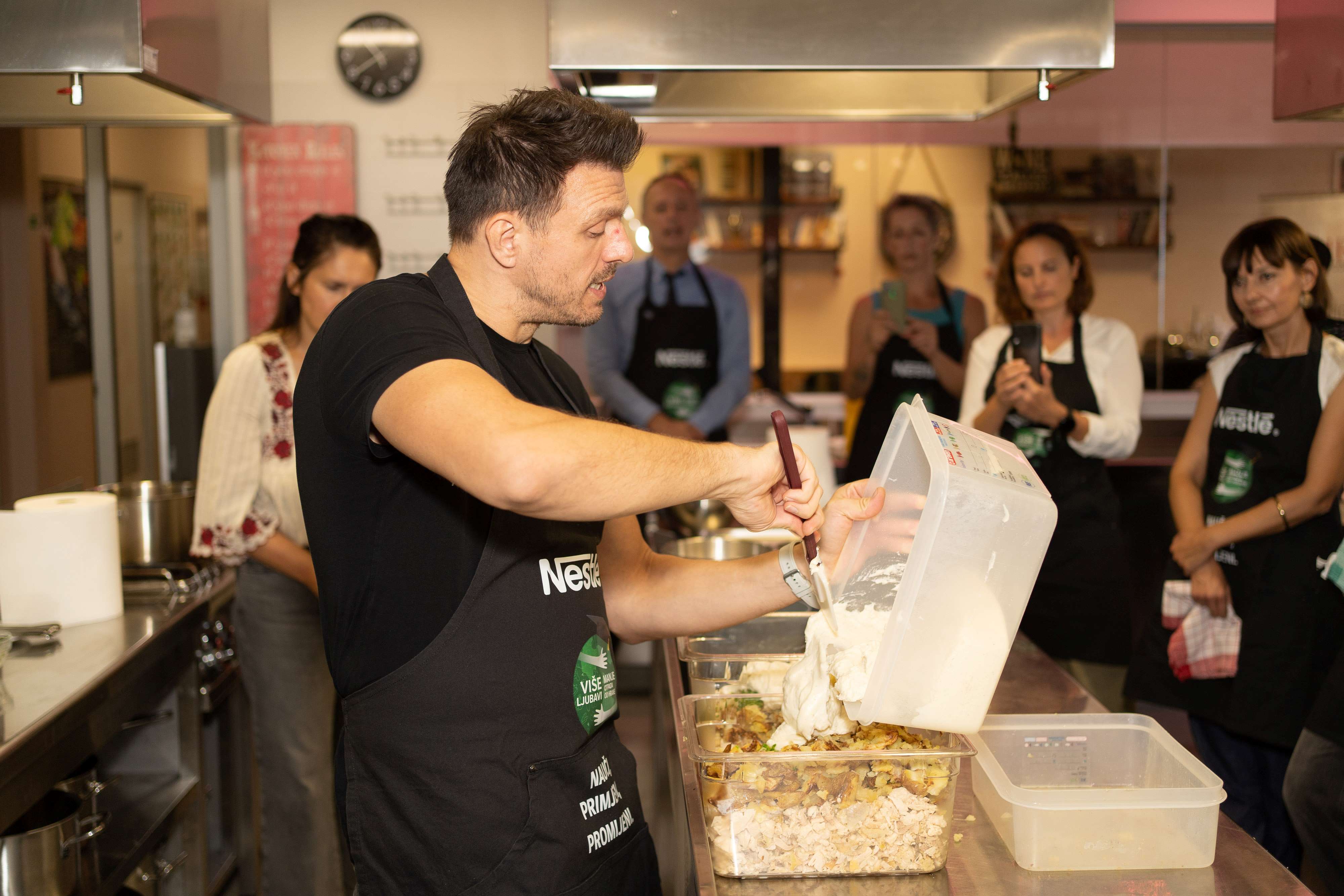 Kroz besplatne radionice, Nestlé u Hrvatskoj ulaže u edukaciju građana na temu otpada od hrane